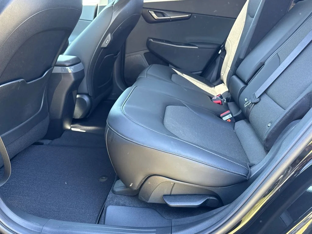 New 2025 Black Kia Light image 20