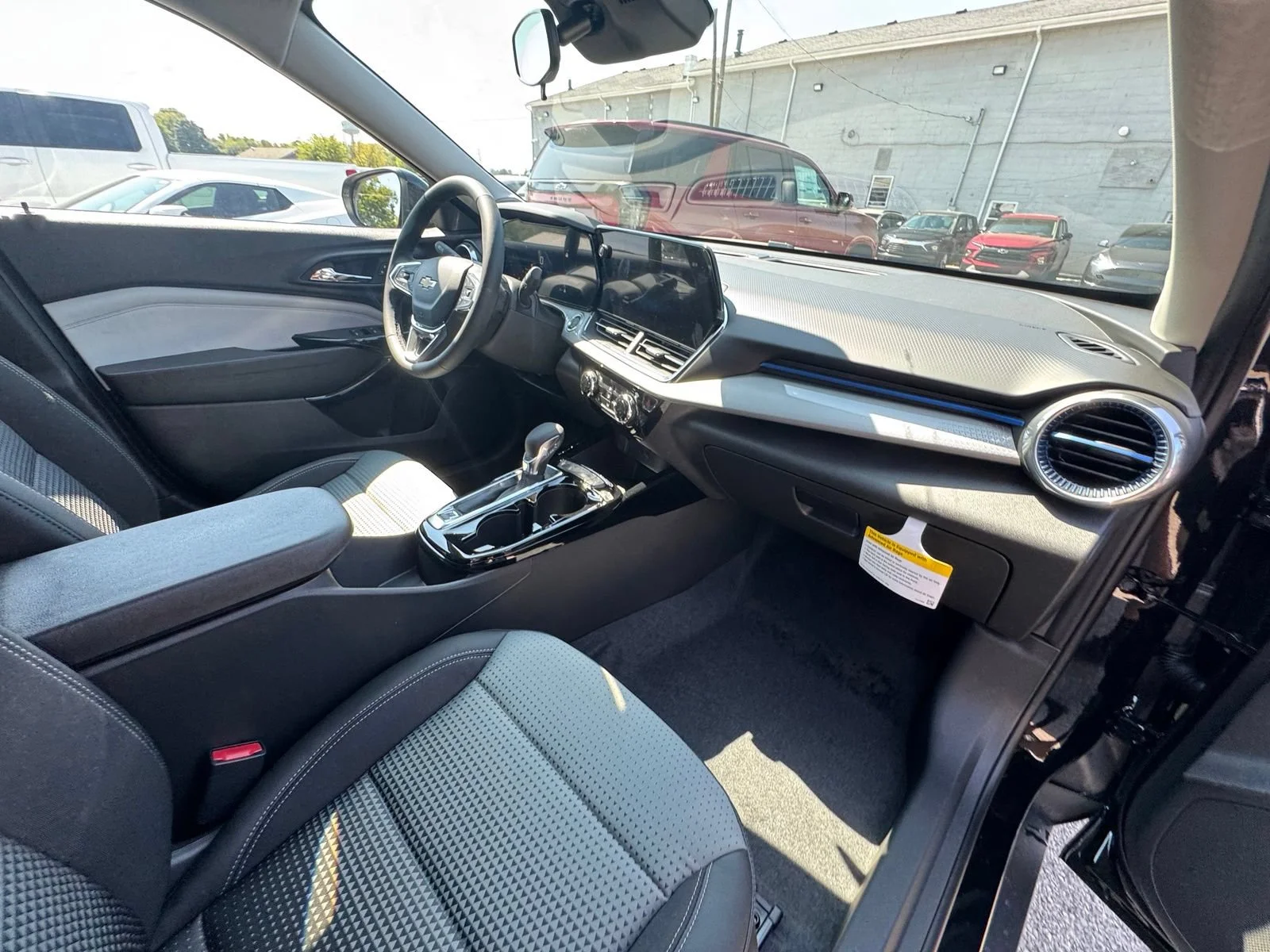 2026 Chevrolet Trax LT - Photo 32