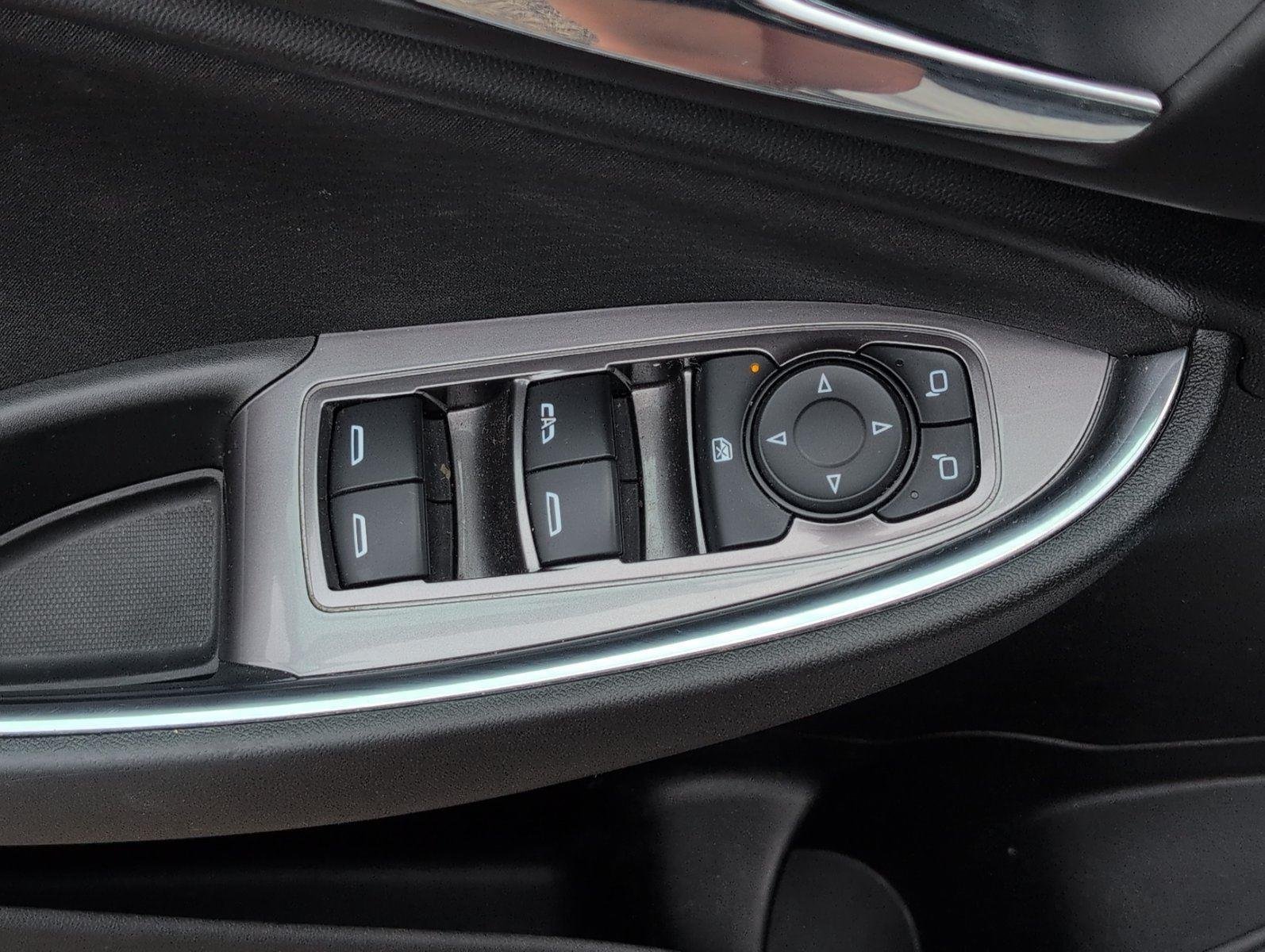 Used 2022 Summit White Chevrolet LT image 20