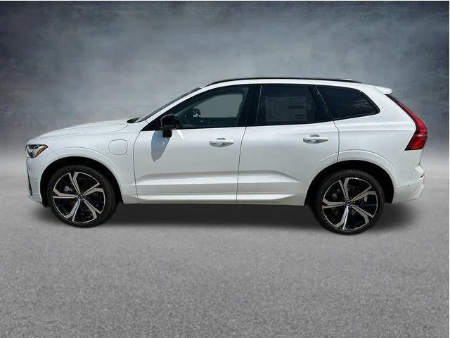 New 2025 White Volvo T8 Ultra image 7