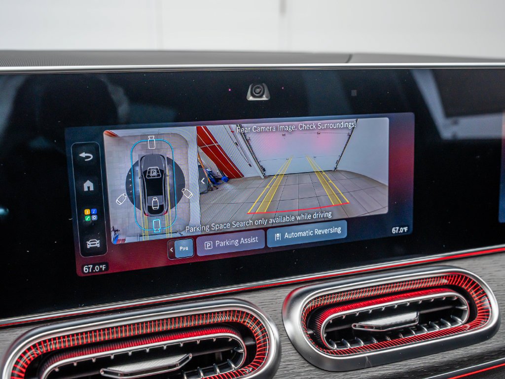 New 2027 MANUFAKTUR Moonlight White Metallic Mercedes-Benz AMG® GLE 53e 4MATIC+ Coupe image 37