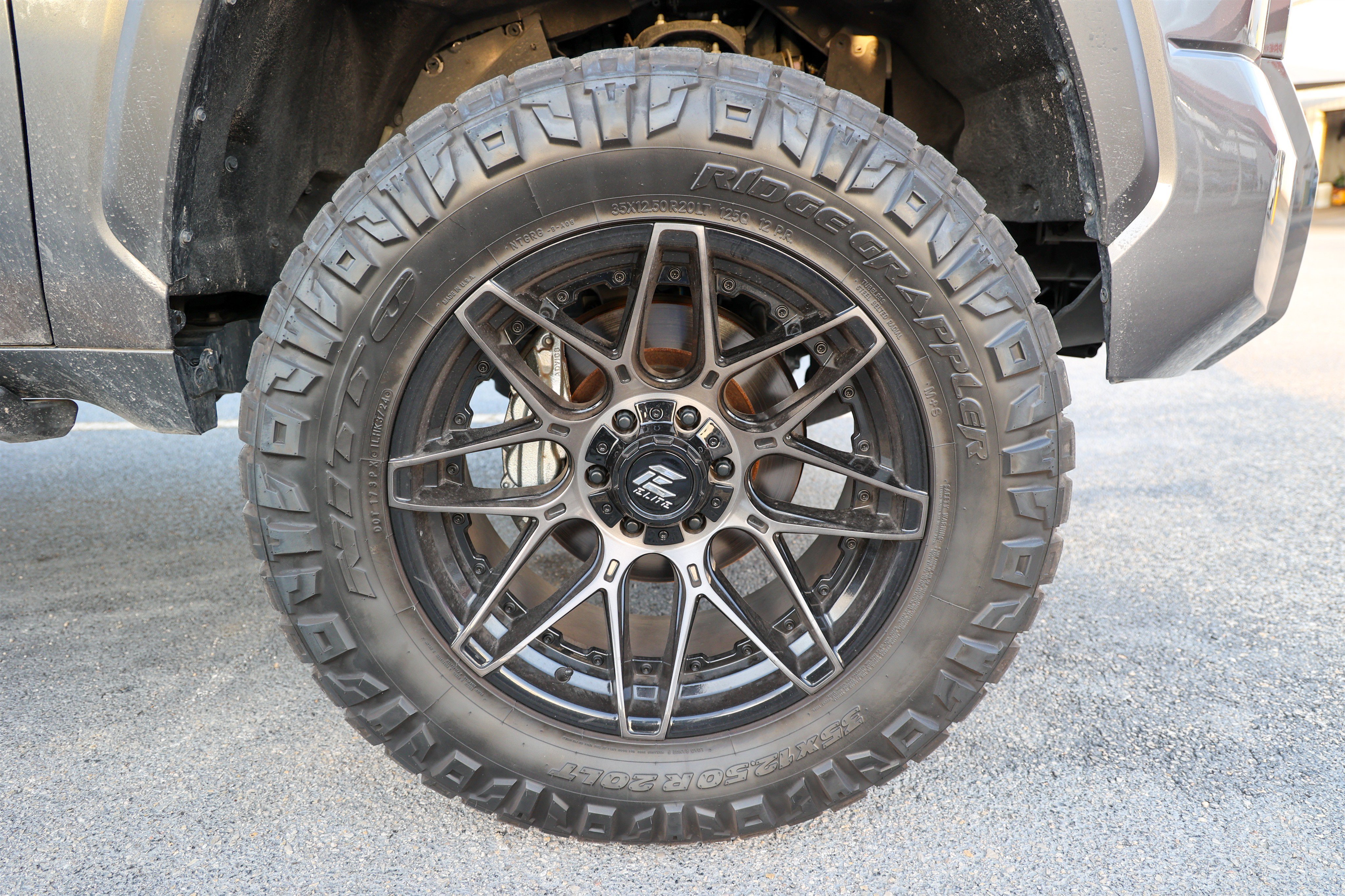 Used 2025 MAGNETIC GRAY MET Toyota SR5 image 13