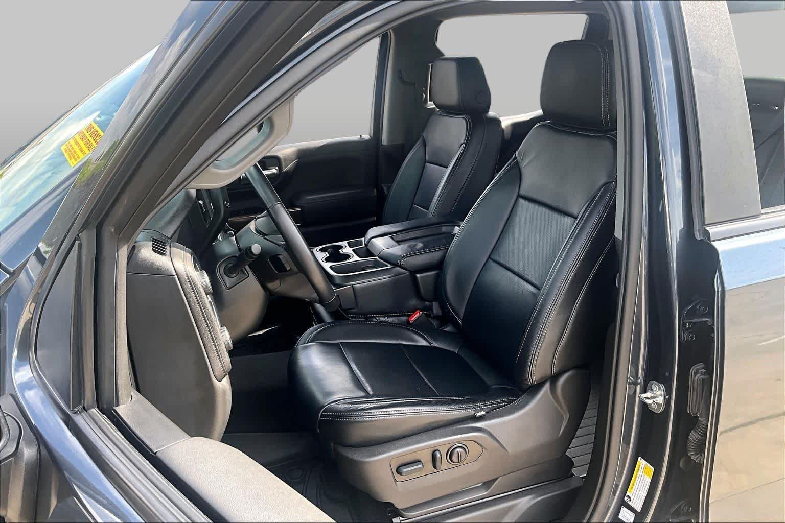 Used 2022 Shadow Gray Metallic Chevrolet LT image 8