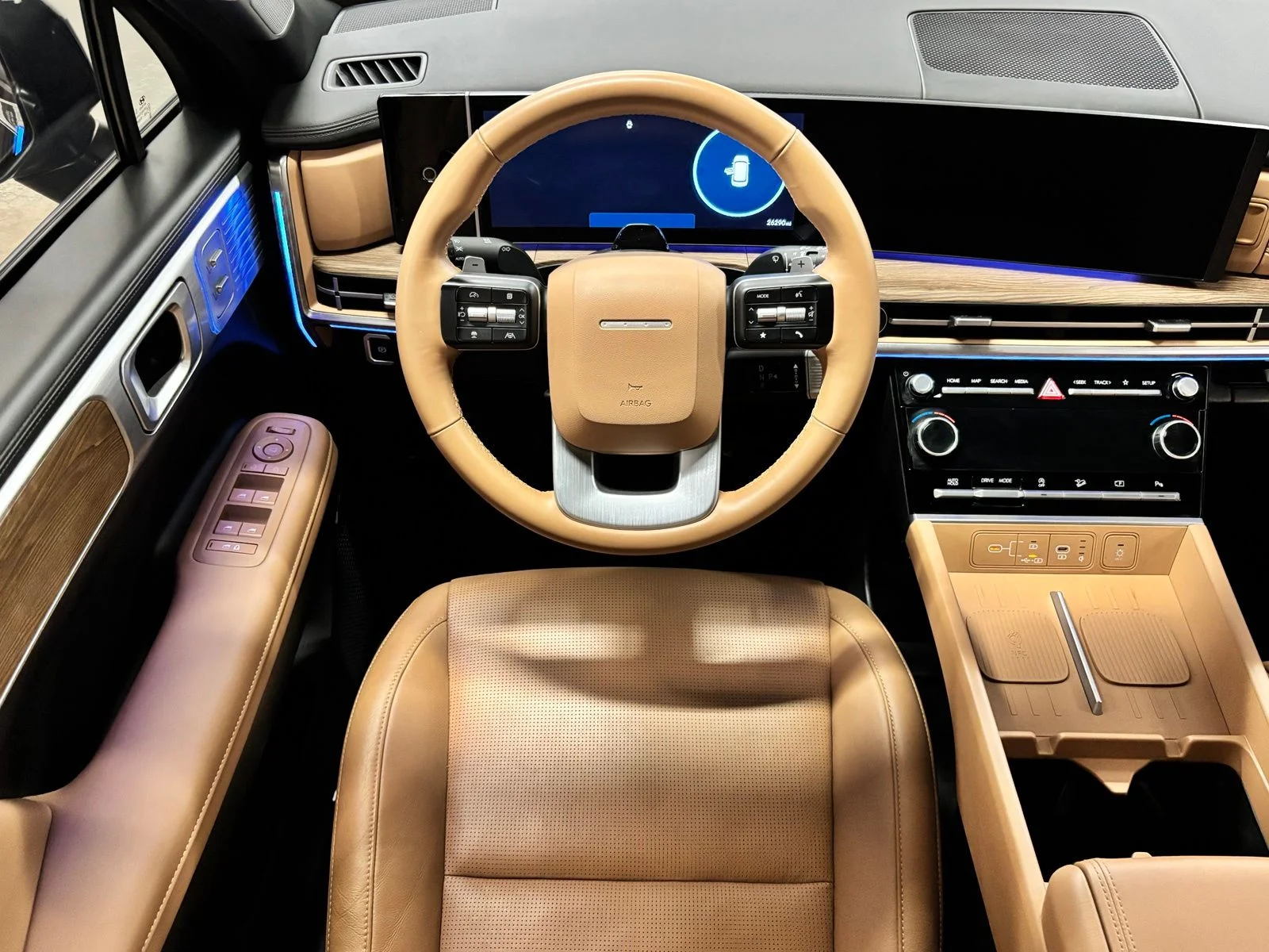 Used 2025 Black Hyundai Limited image 12