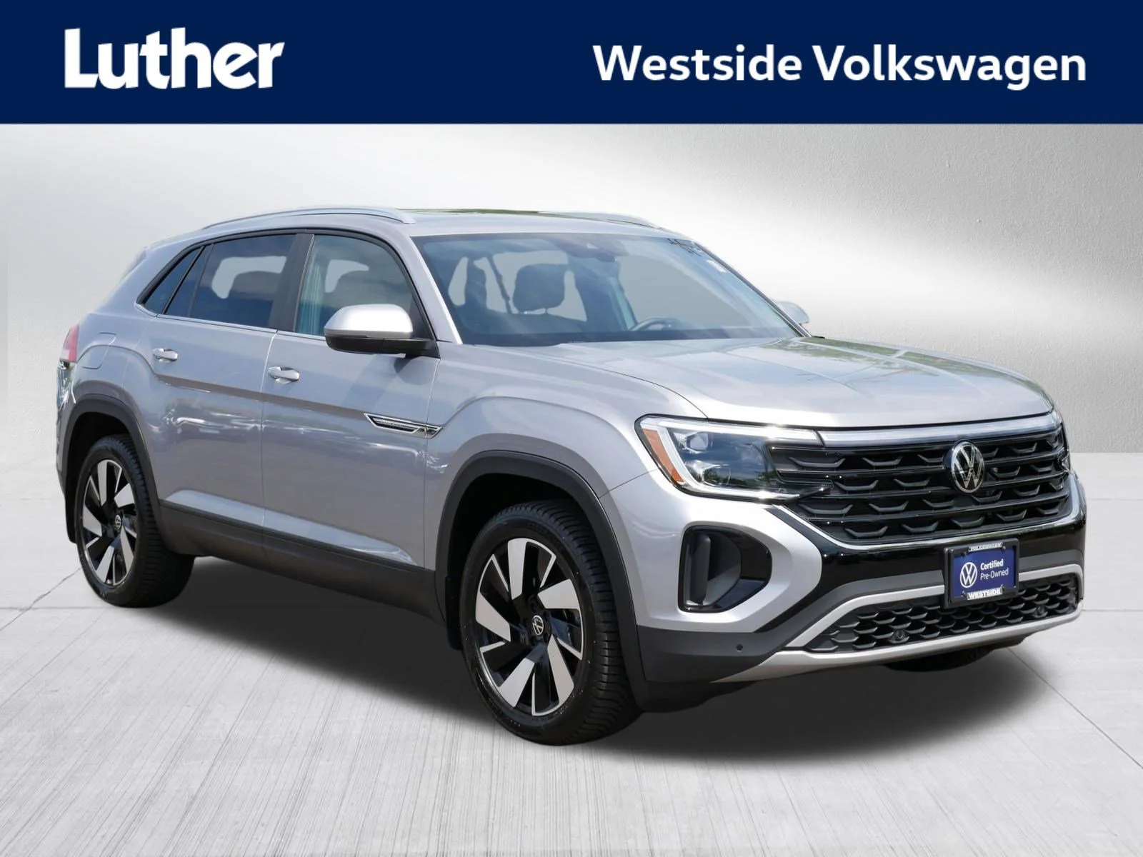 2024 Volkswagen Atlas Cross Sport 2.0T SE w/Tech 4MOTION's photo