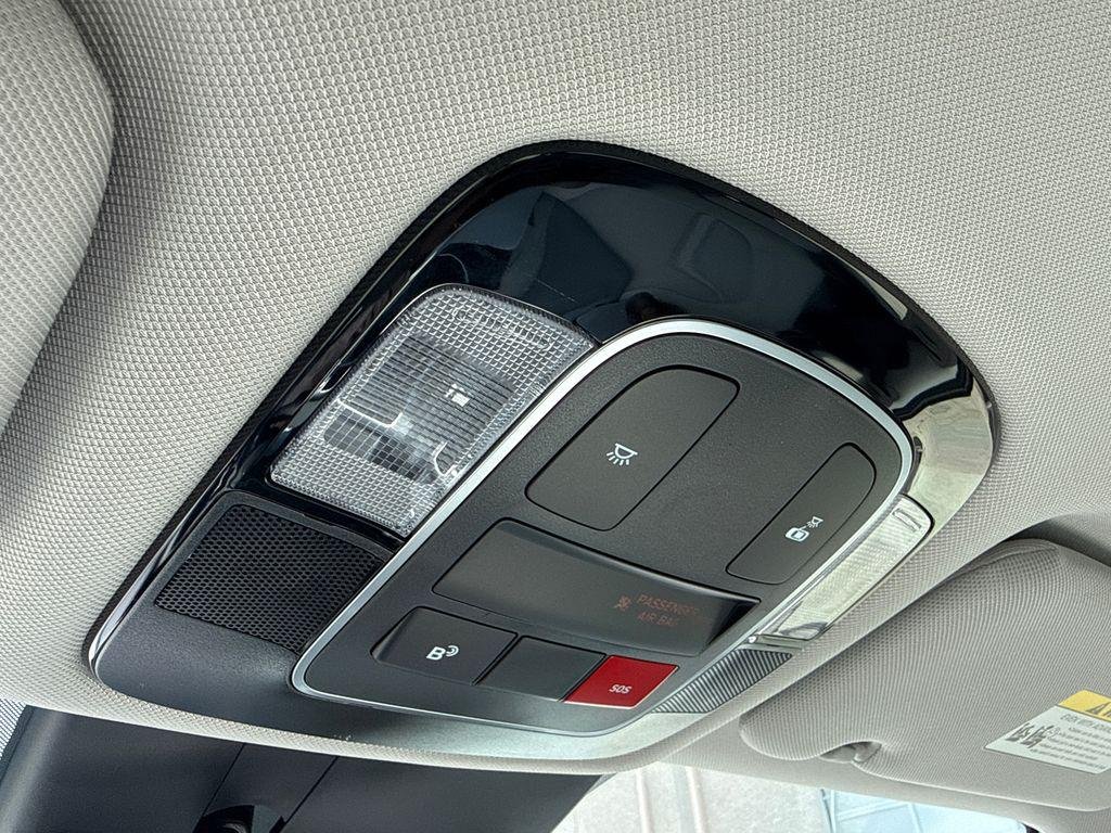 New 2026 Silver Hyundai SEL Sport image 26