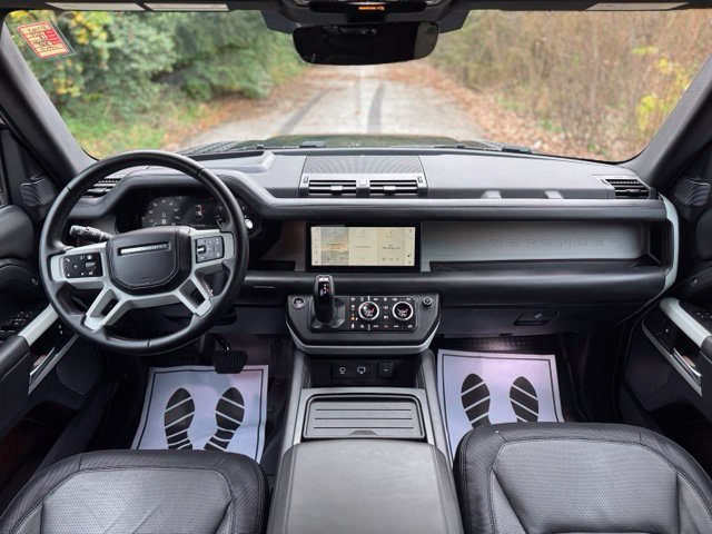 Used 2024 Carpathian Gray Premium Metallic Land Rover X-Dynamic SE image 21