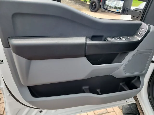 New 2026 Oxford White Ford XL image 18