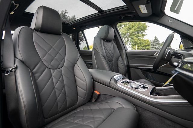 2026 BMW X5 40i - Photo 16