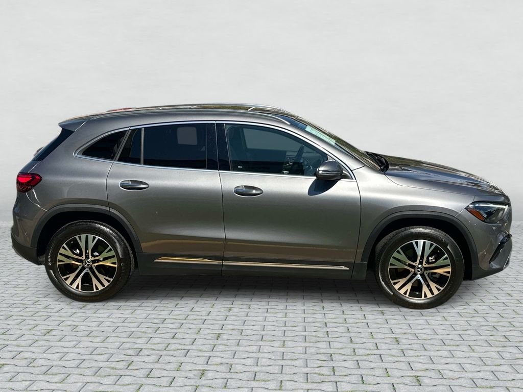 Certified Used 2026 Mountain Grey Metallic Mercedes-Benz GLA 250 image 4