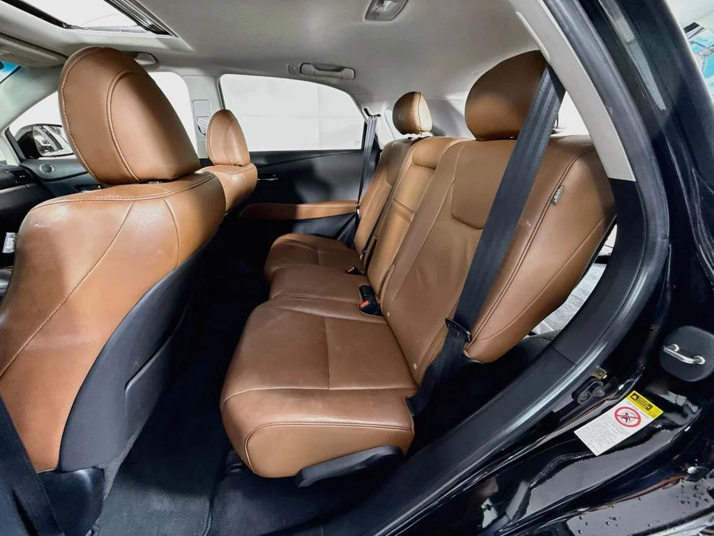 Used 2015 Obsidian Lexus Base image 5