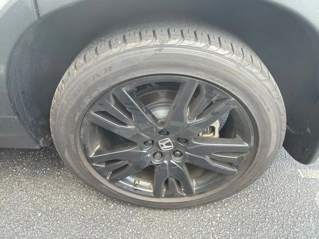 Used 2021  Honda Black Edition image 3