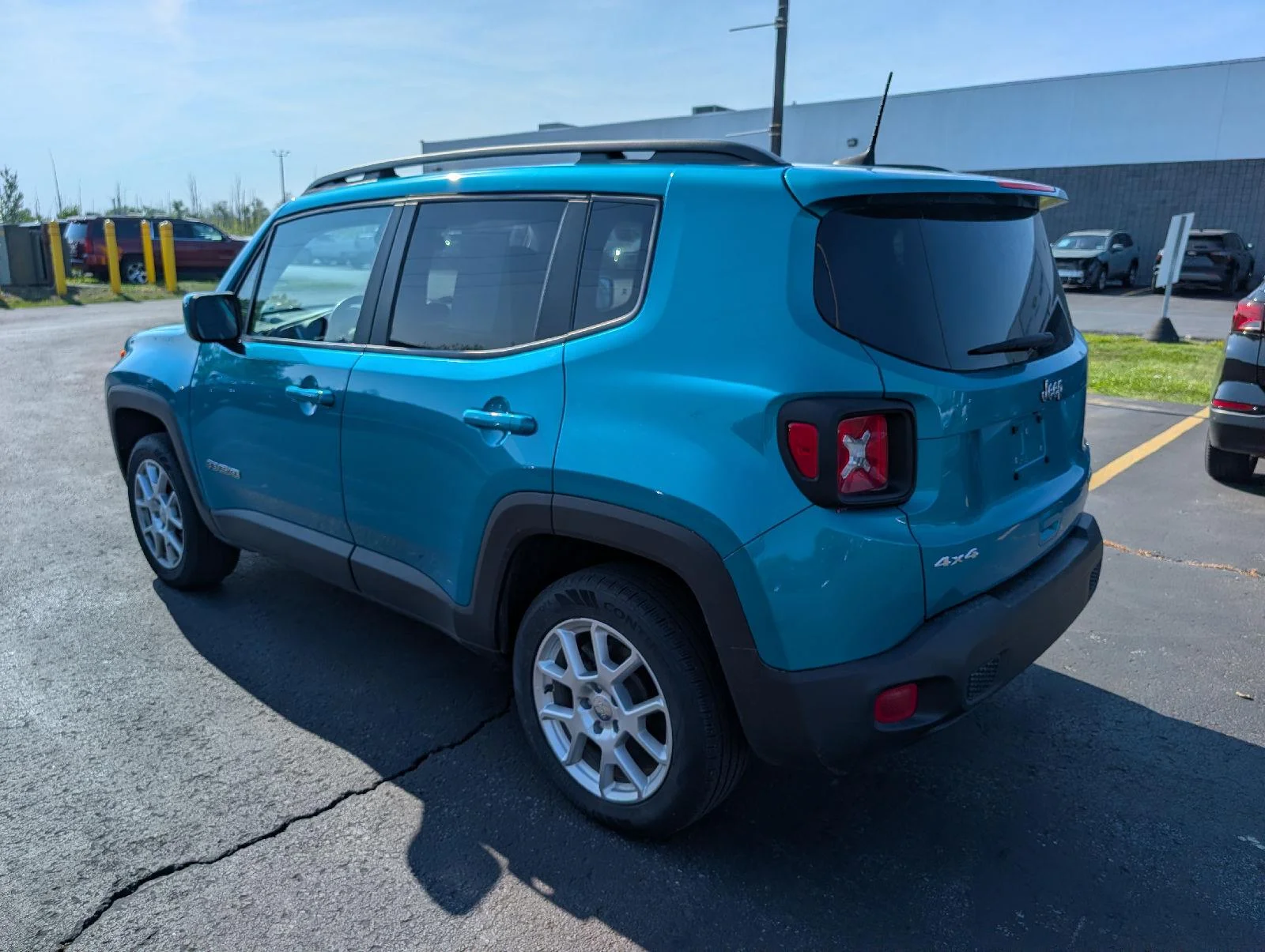 Used 2021 Bl Jeep Latitude image 5
