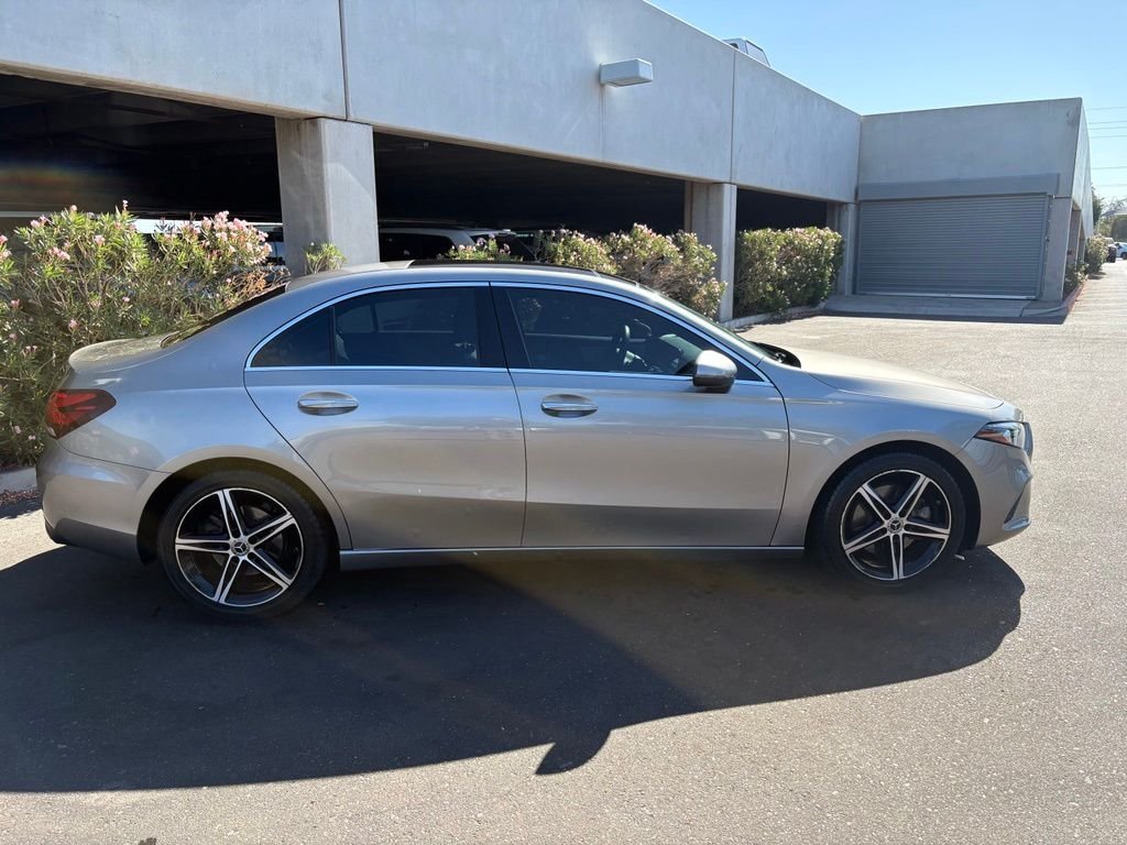 Used 2019 Silver Mercedes-Benz A 220 image 3
