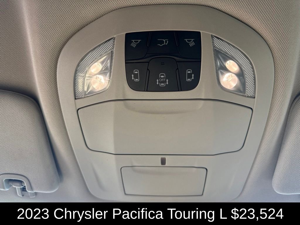 Used 2023 Crystal Metallic Chrysler Touring L image 34