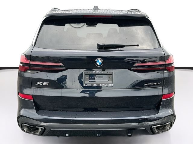 New 2026 Black BMW sDrive40i image 5