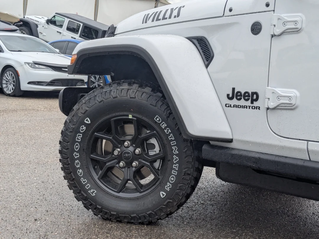 New 2026 White Jeep Willys - - 4x4 - E- Locker Rear Axle - Blk 3-Pc Freedom Top - Heated Seats - Willys Susp & More! image 9