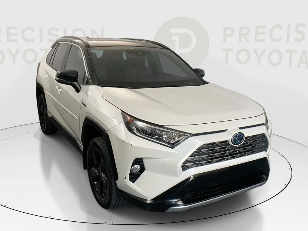 Used 2021 Blizzard Pearl/Midnight Black Metallic Toyota XSE image 1