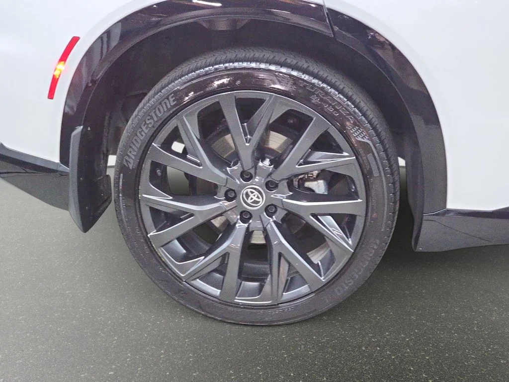 Used 2025 White Toyota Limited image 34