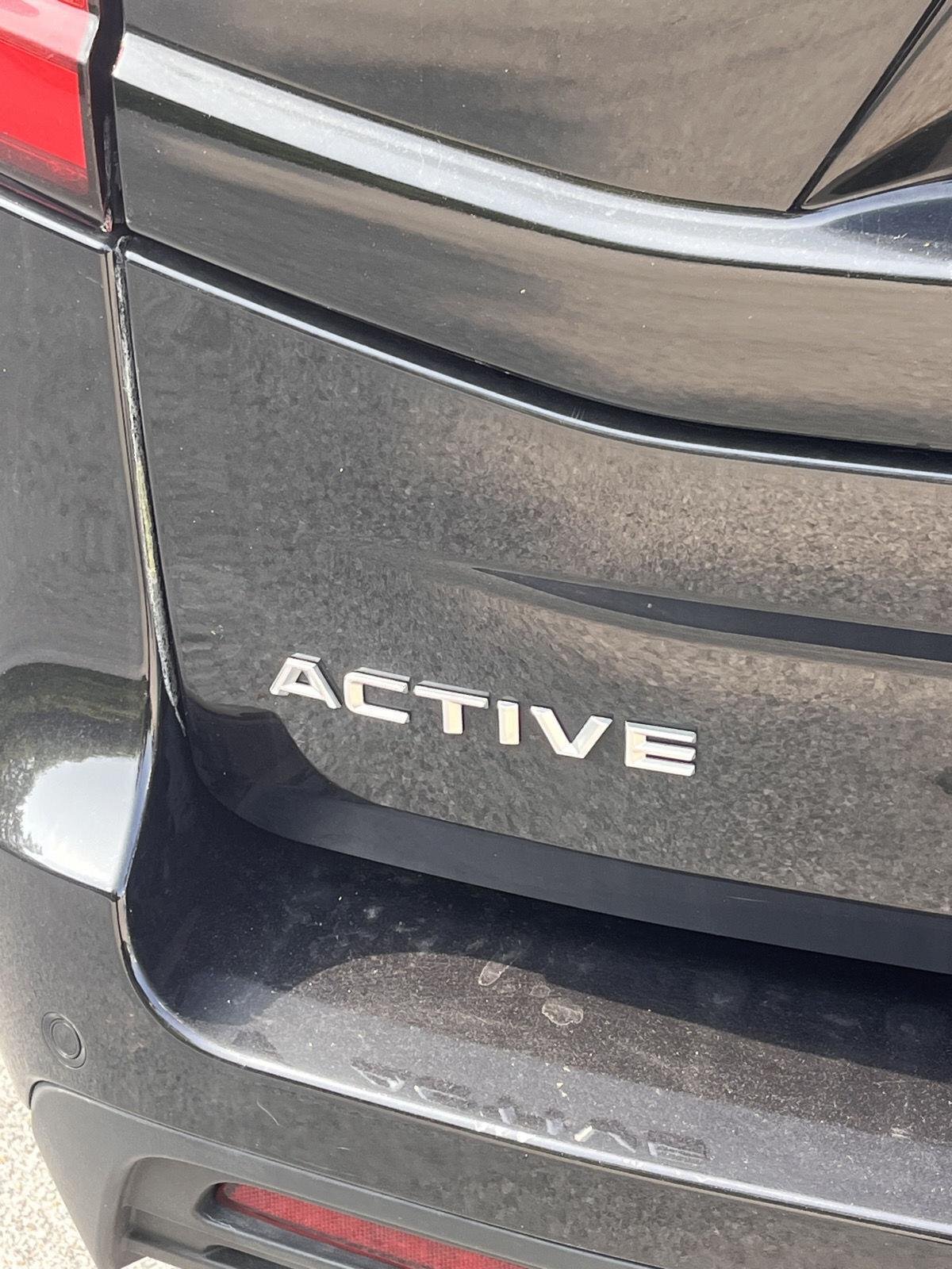 Used 2025 Agate Black Ford Active image 14