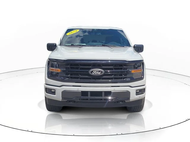 Used 2024 White Ford XLT image 2