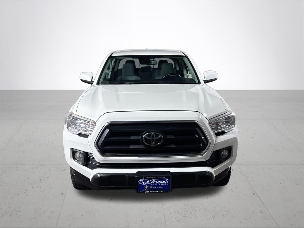 Used 2020 White Toyota SR5 image 3