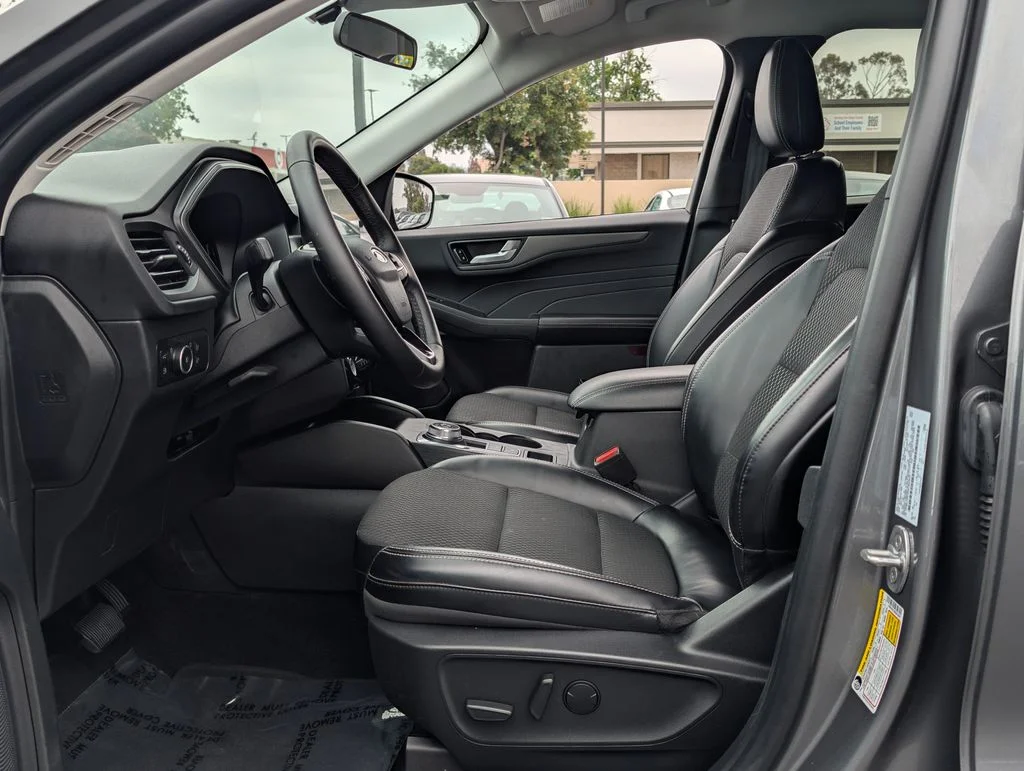 2024 Ford Escape PHEV - Photo 13