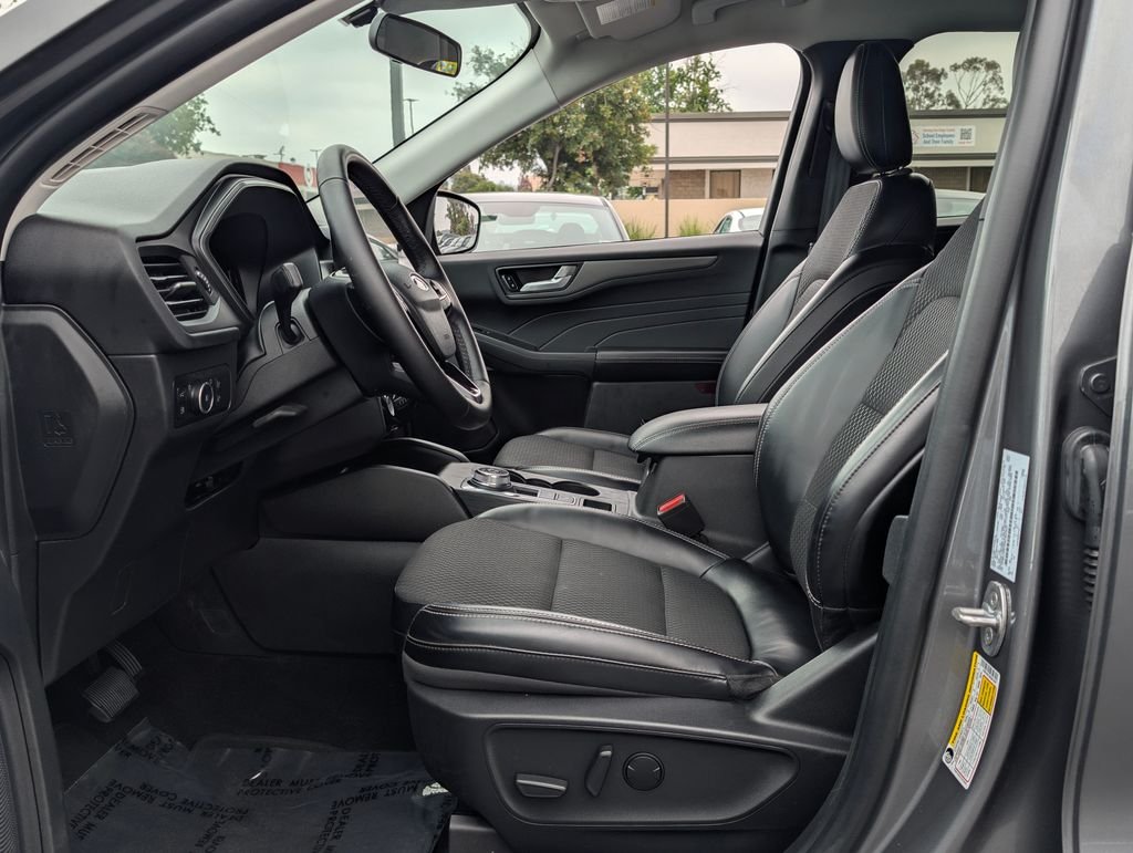 2024 Ford Escape PHEV - Photo 13