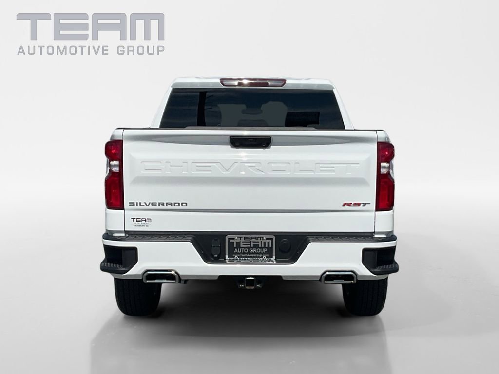 Used 2025 Summit White Chevrolet RST image 6