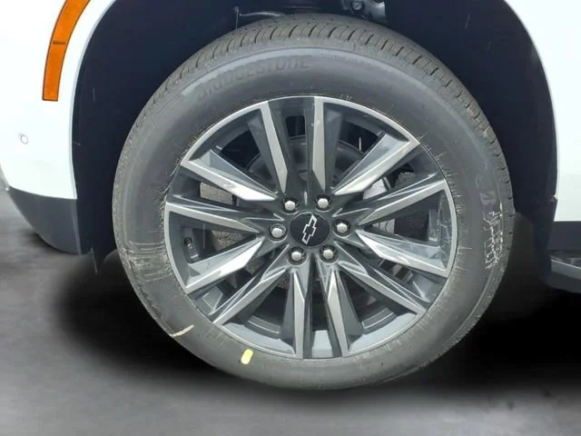 New 2026 Summit White Chevrolet LS image 15