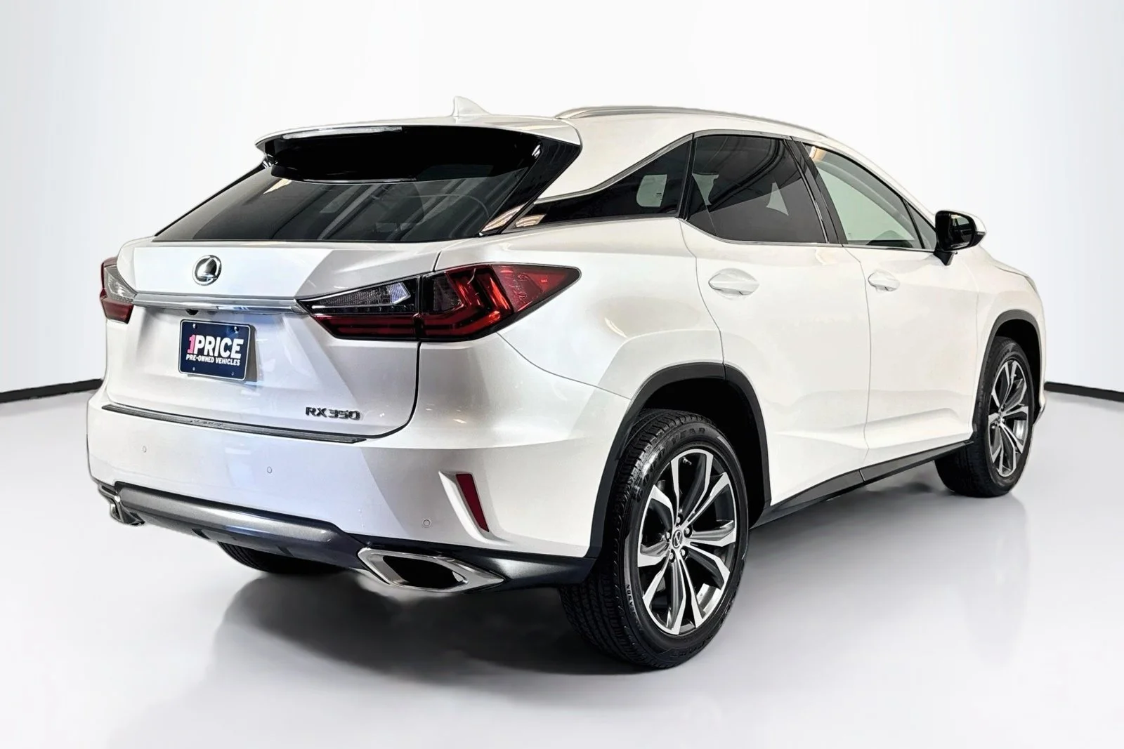 Used 2018 Eminent White Pearl Lexus RX 350 image 5