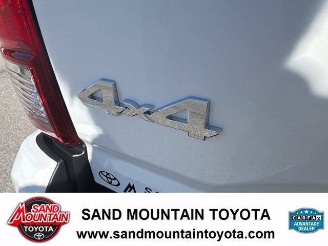 Used 2023 White Toyota SR5 image 11