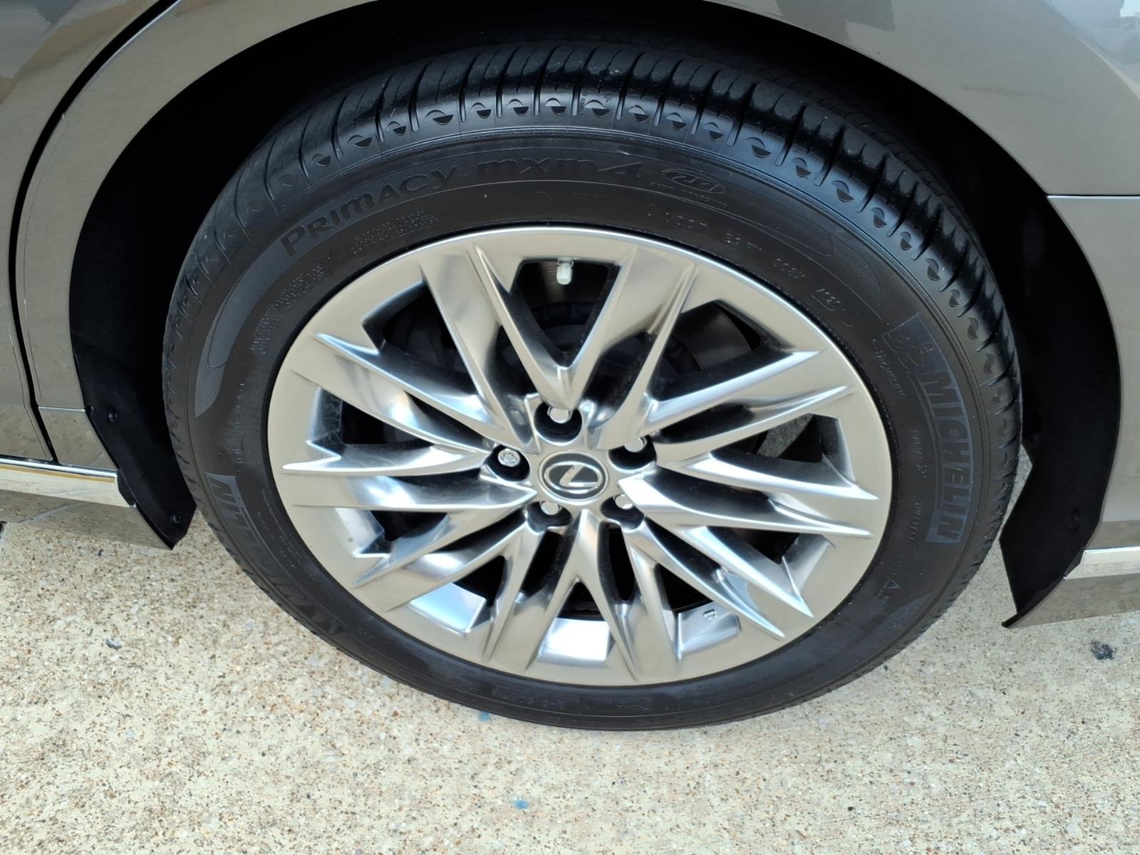 Used 2018 Manganese Luster Lexus Base image 16