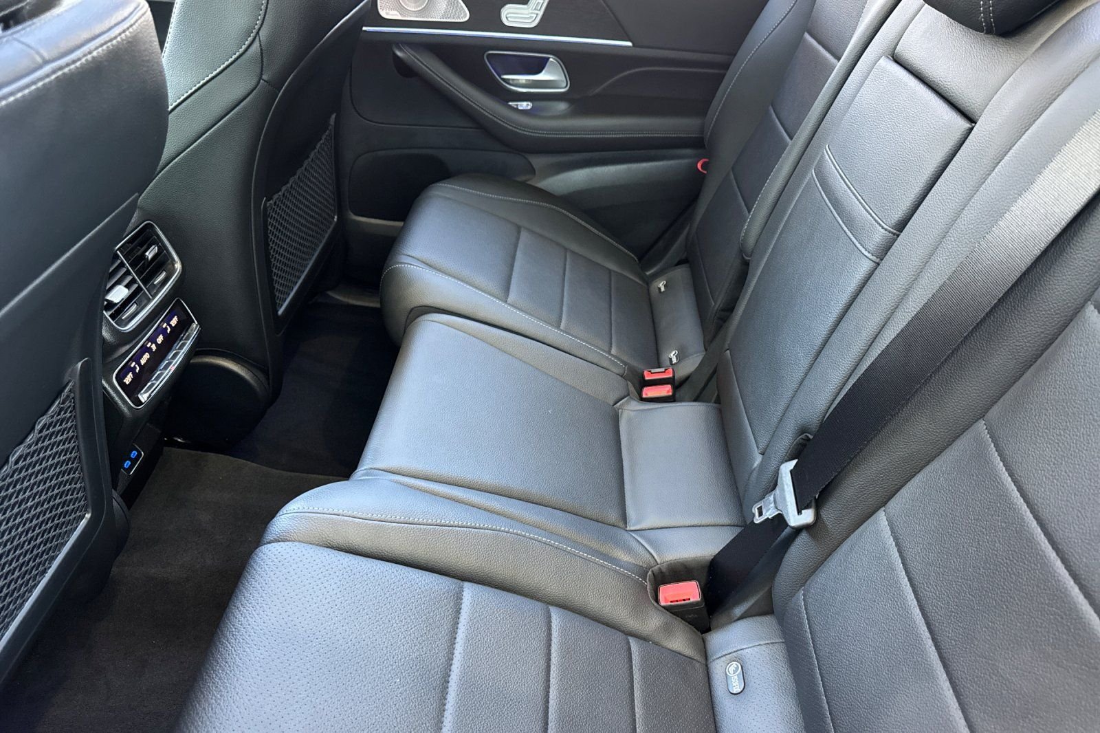 New 2026 MANUFAKTUR Alpine Grey Mercedes-Benz GLS 450 image 12