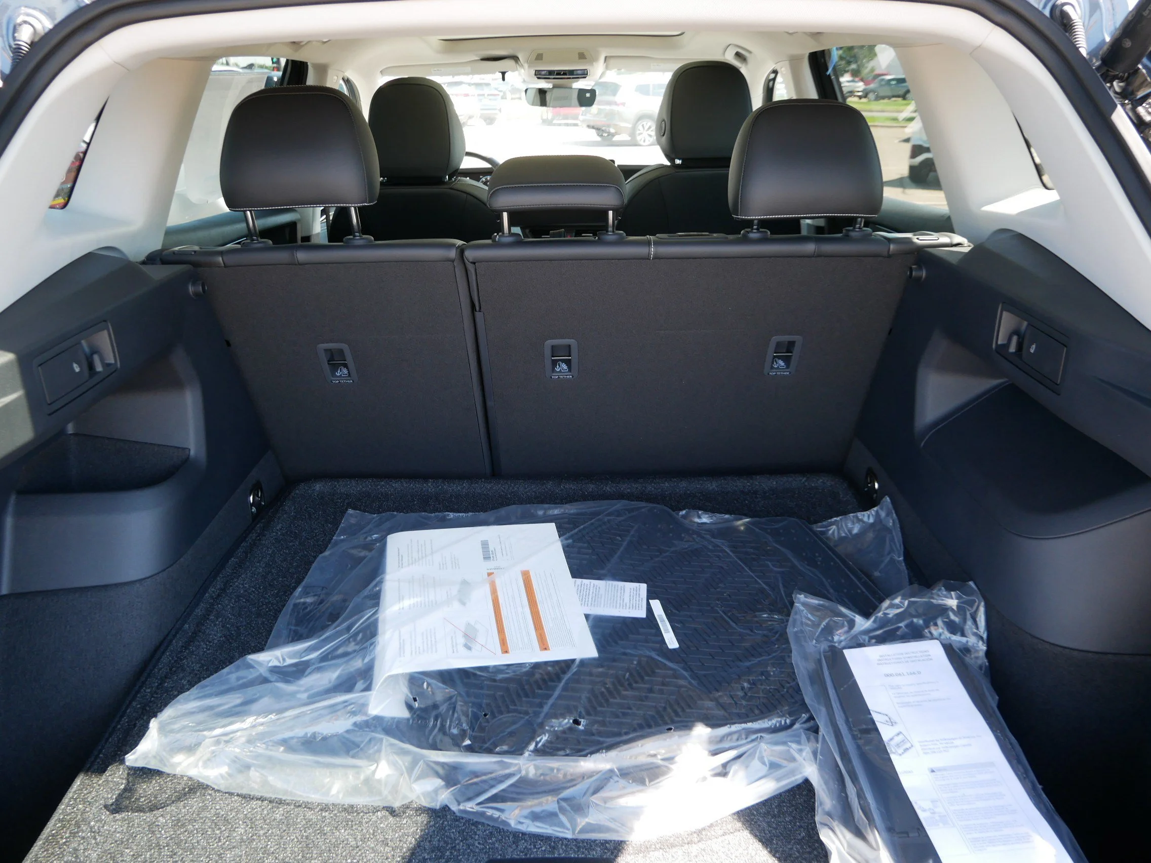 New 2026 Platinum Gray Metallic Volkswagen SE image 6