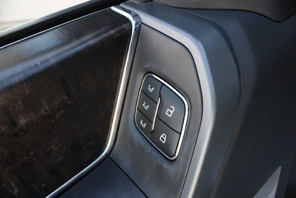 Used 2021 Gray Ford Lariat image 4