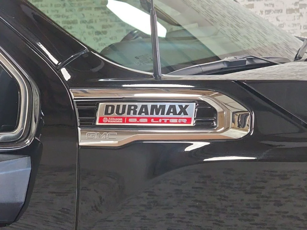 Used 2021 Ebony Twilight Metallic GMC Denali image 10