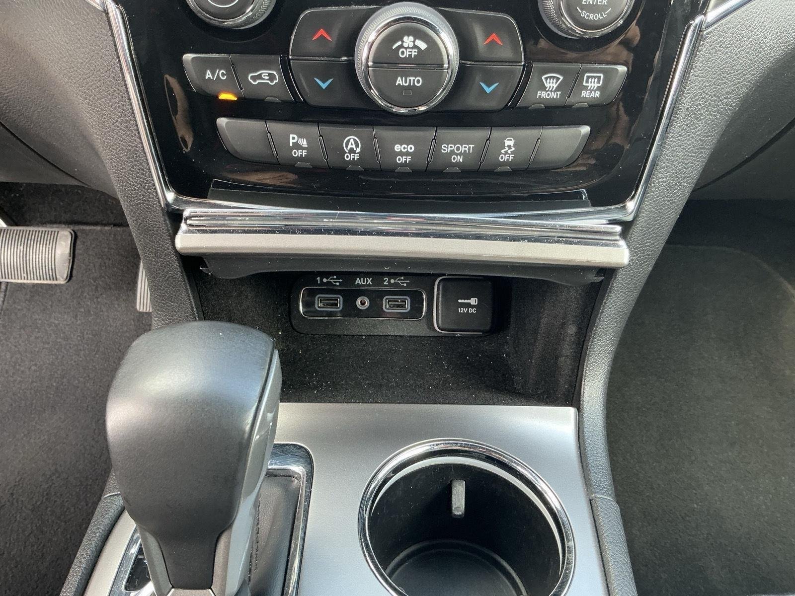 Used 2019 Billet Silver Metallic Clearcoat Jeep Limited image 16