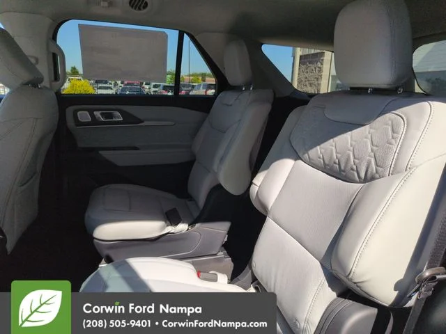 New 2026 Carbonized Gray Metallic Ford Platinum image 25
