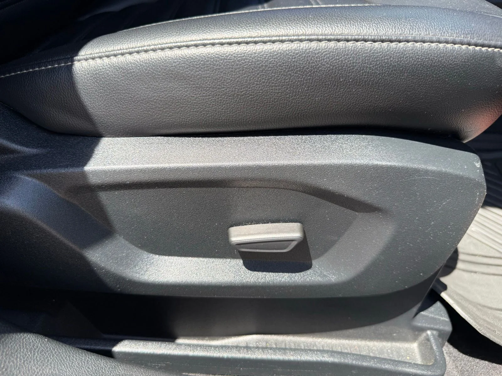 2021 Ford Edge SEL - Photo 33