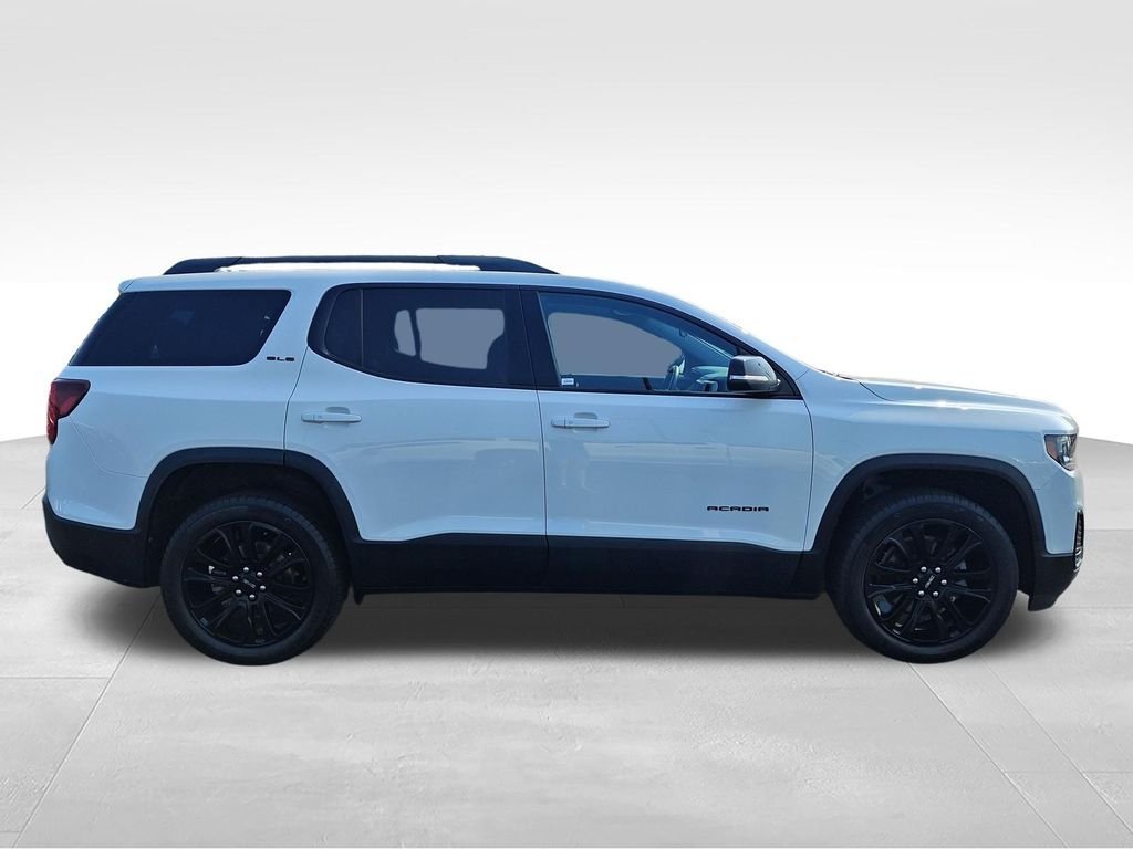 Used 2023 White GMC SLE image 6