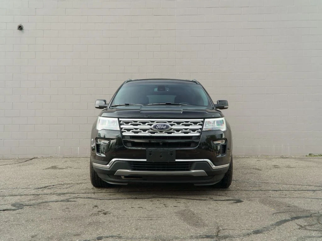 Used 2018 Shadow Black Ford Limited image 10