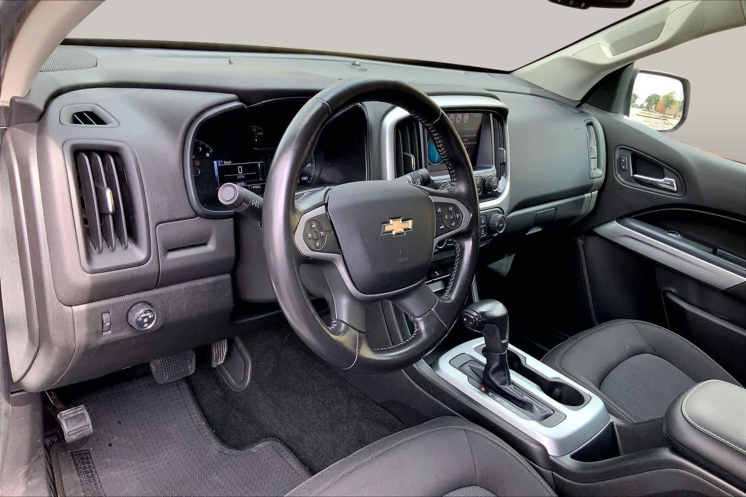 Used 2017 Summit White Chevrolet 2WD LT image 18