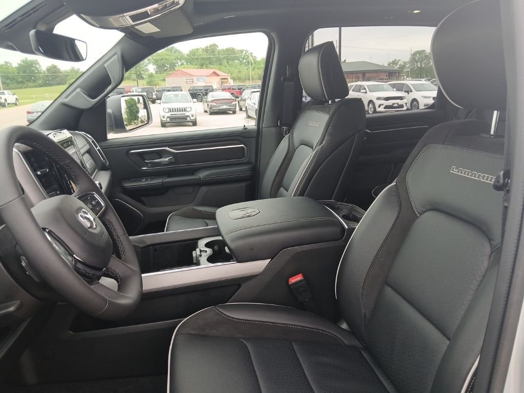2026 RAM 1500 Laramie - Photo 36