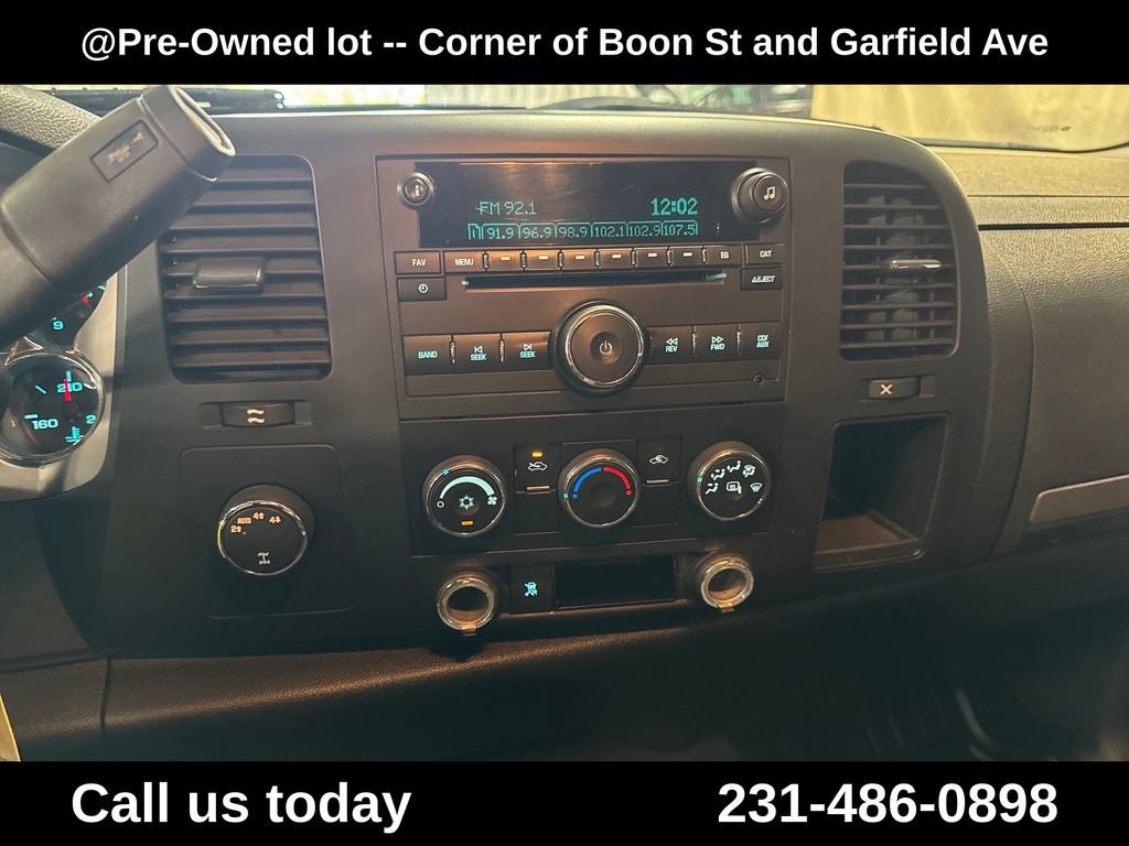 Used 2009 Sonoma Jewel Metallic GMC Work Truck image 22