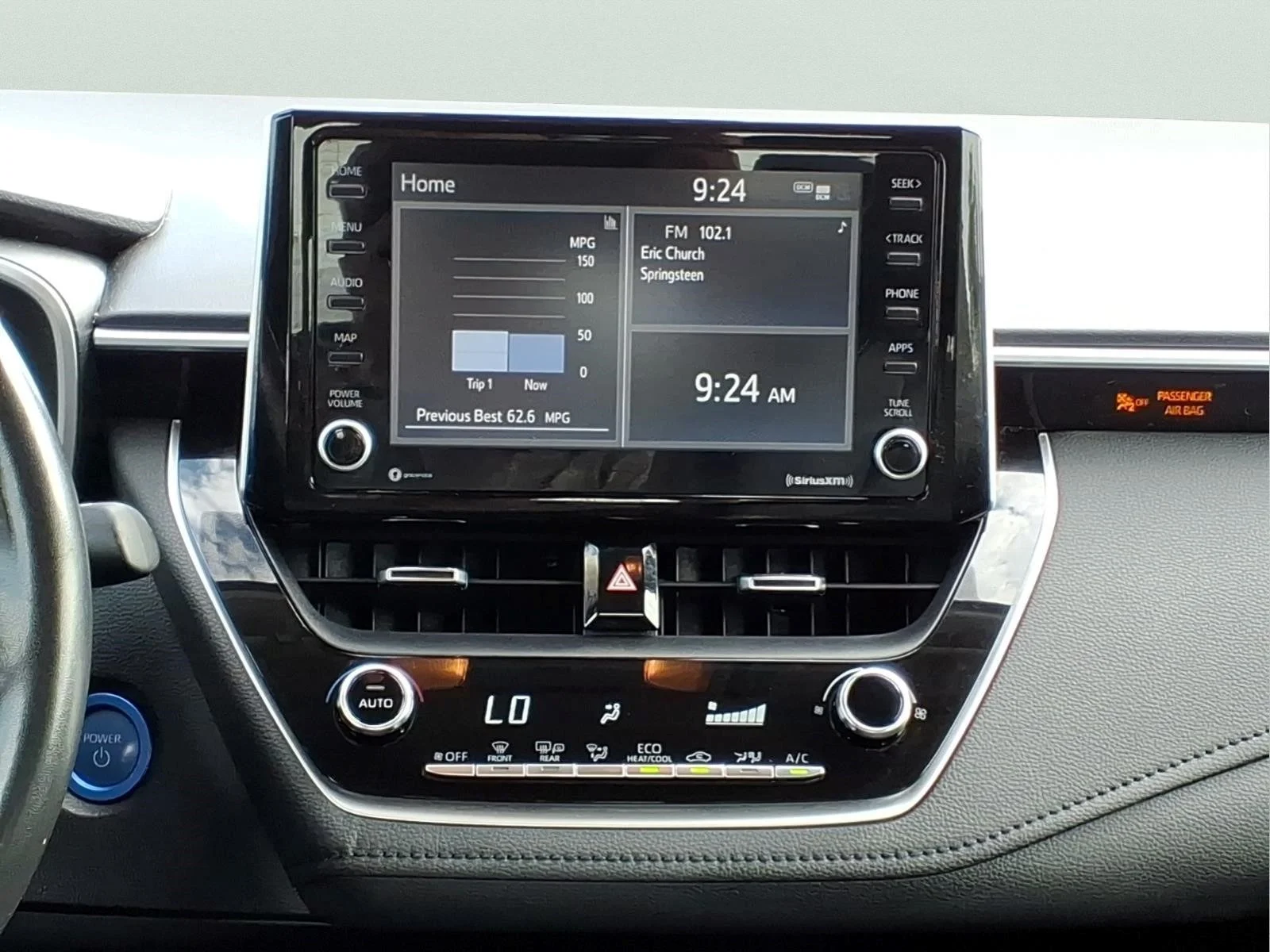 Certified Used 2022  Toyota LE image 13