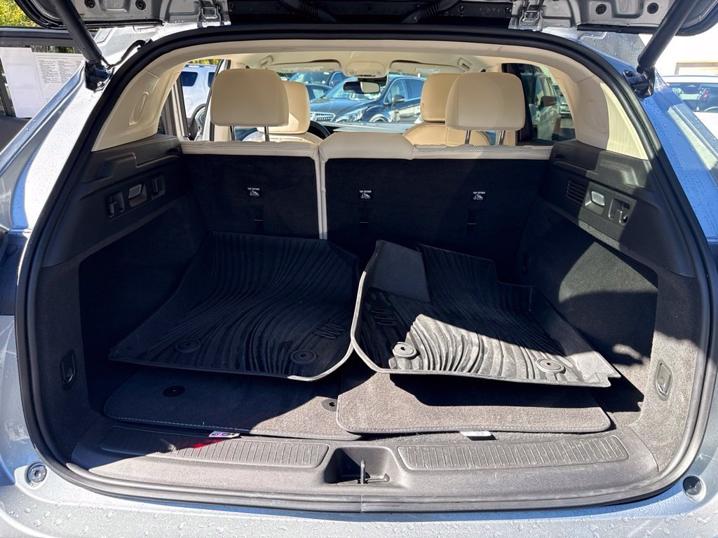 Used 2023 Gray Buick Preferred image 14