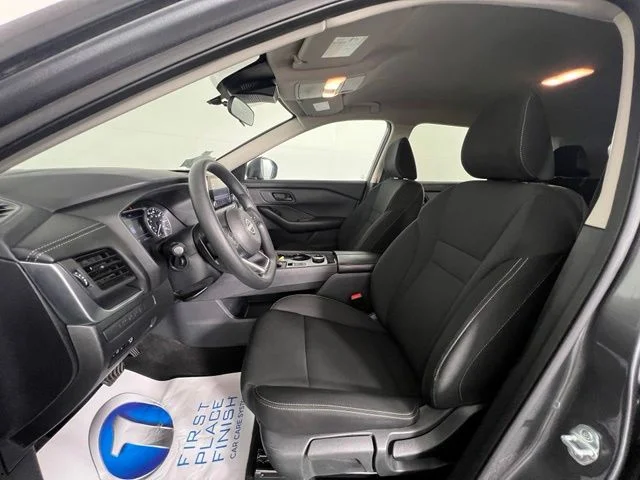 Used 2024 Gray Nissan S image 11