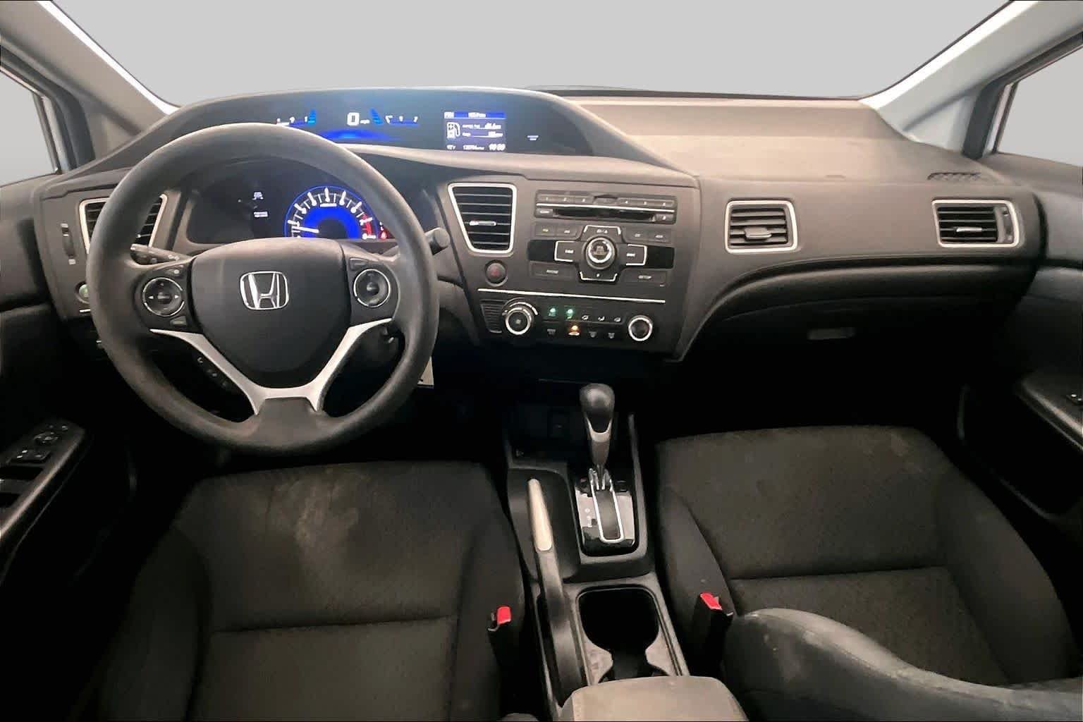 Used 2014 Alabaster Silver Metallic Honda LX image 13