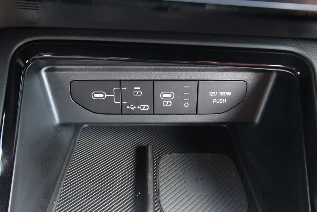 New 2026 White Kia GT-Line image 27